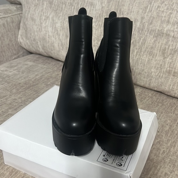 Bootie - Picture 3 of 5